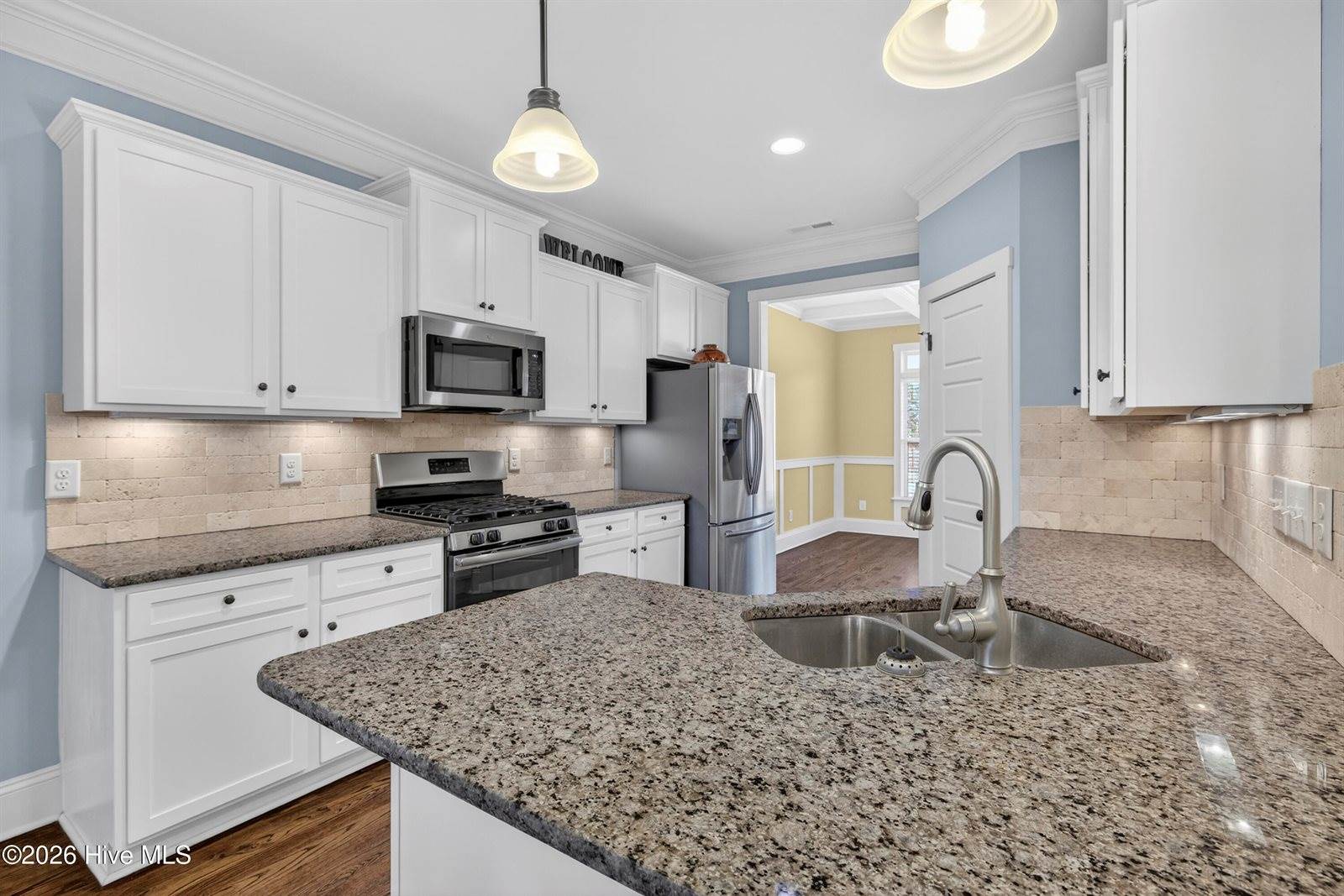 100 Yacht Basin Landing, Hampstead, NC 28443