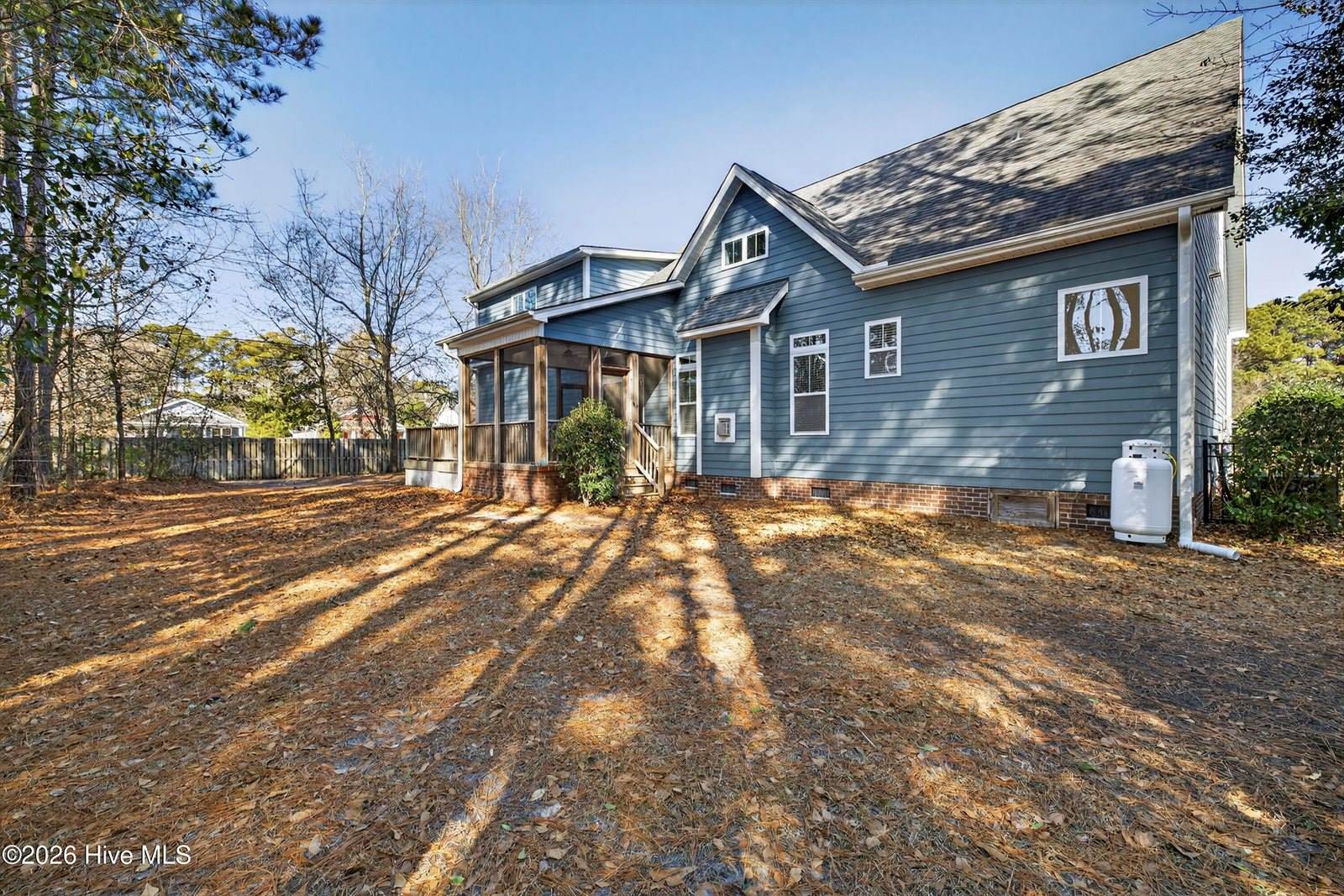 100 Yacht Basin Landing, Hampstead, NC 28443