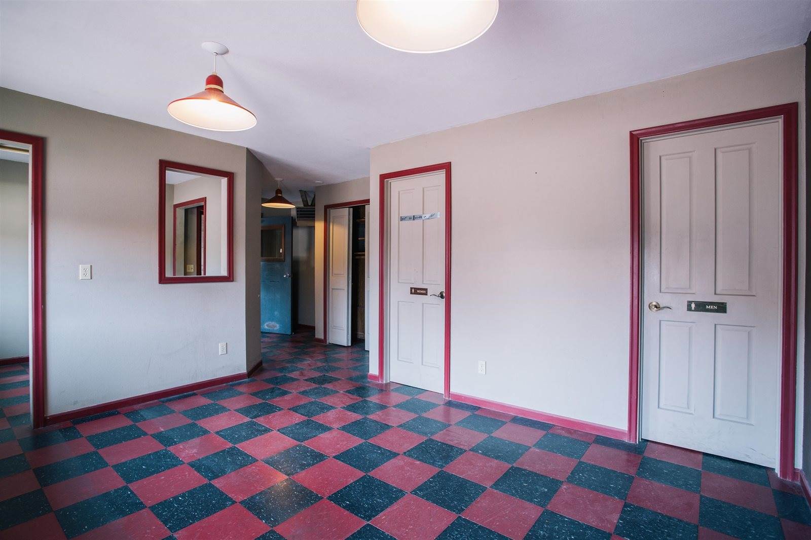 608 West Street, Neillsville, WI 54456