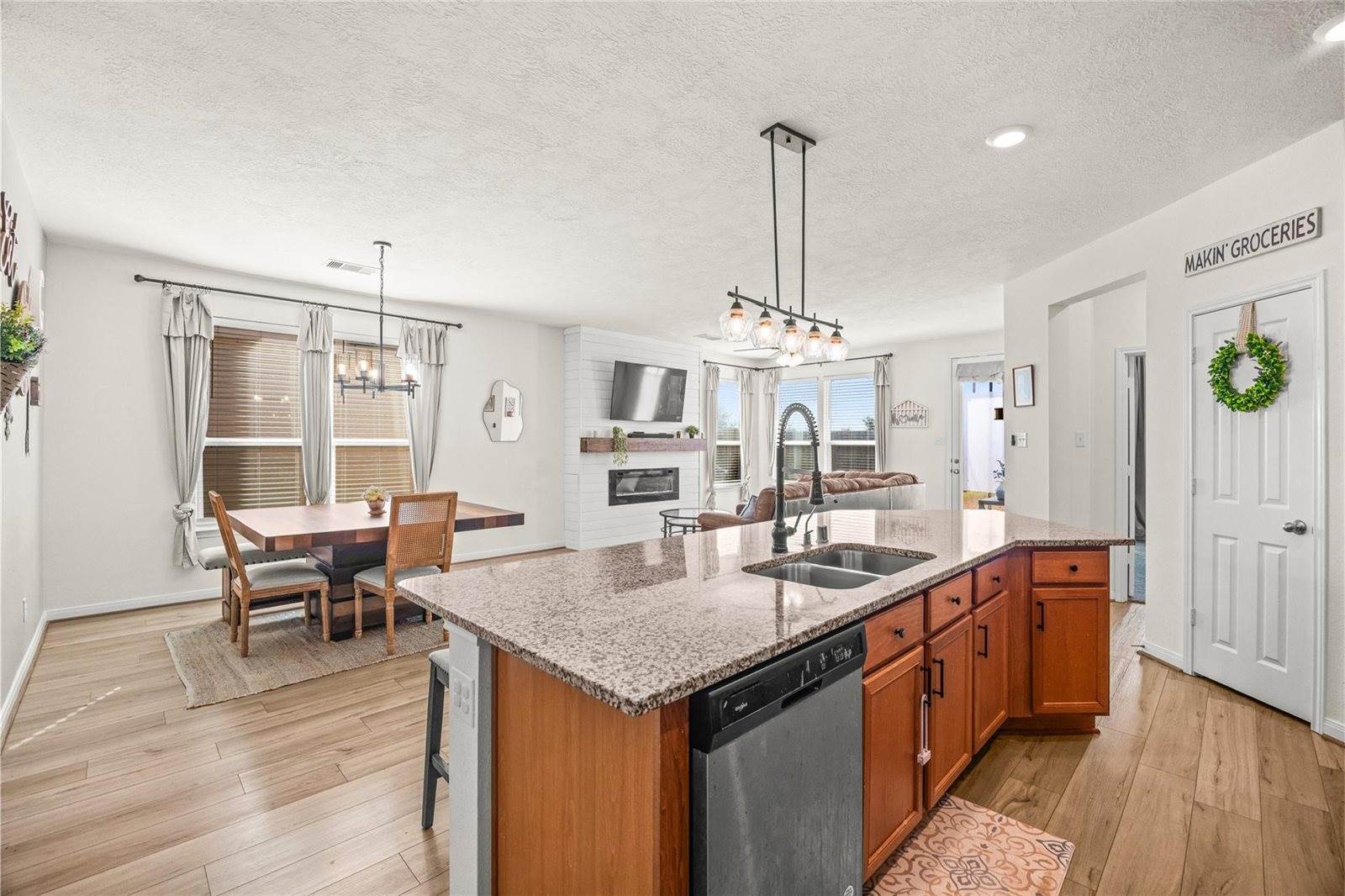 6719 Waterbuck Trace, Richmond, TX 77406