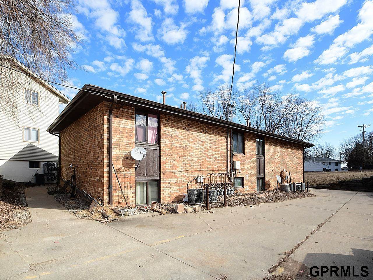 12135 Lisa Circle, Omaha, NE 68137