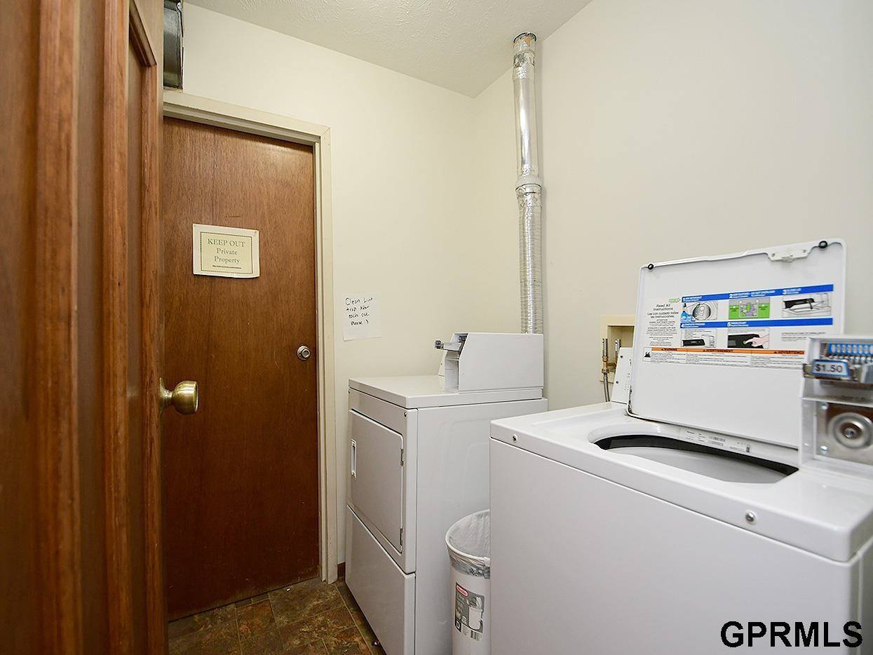 12135 Lisa Circle, Omaha, NE 68137