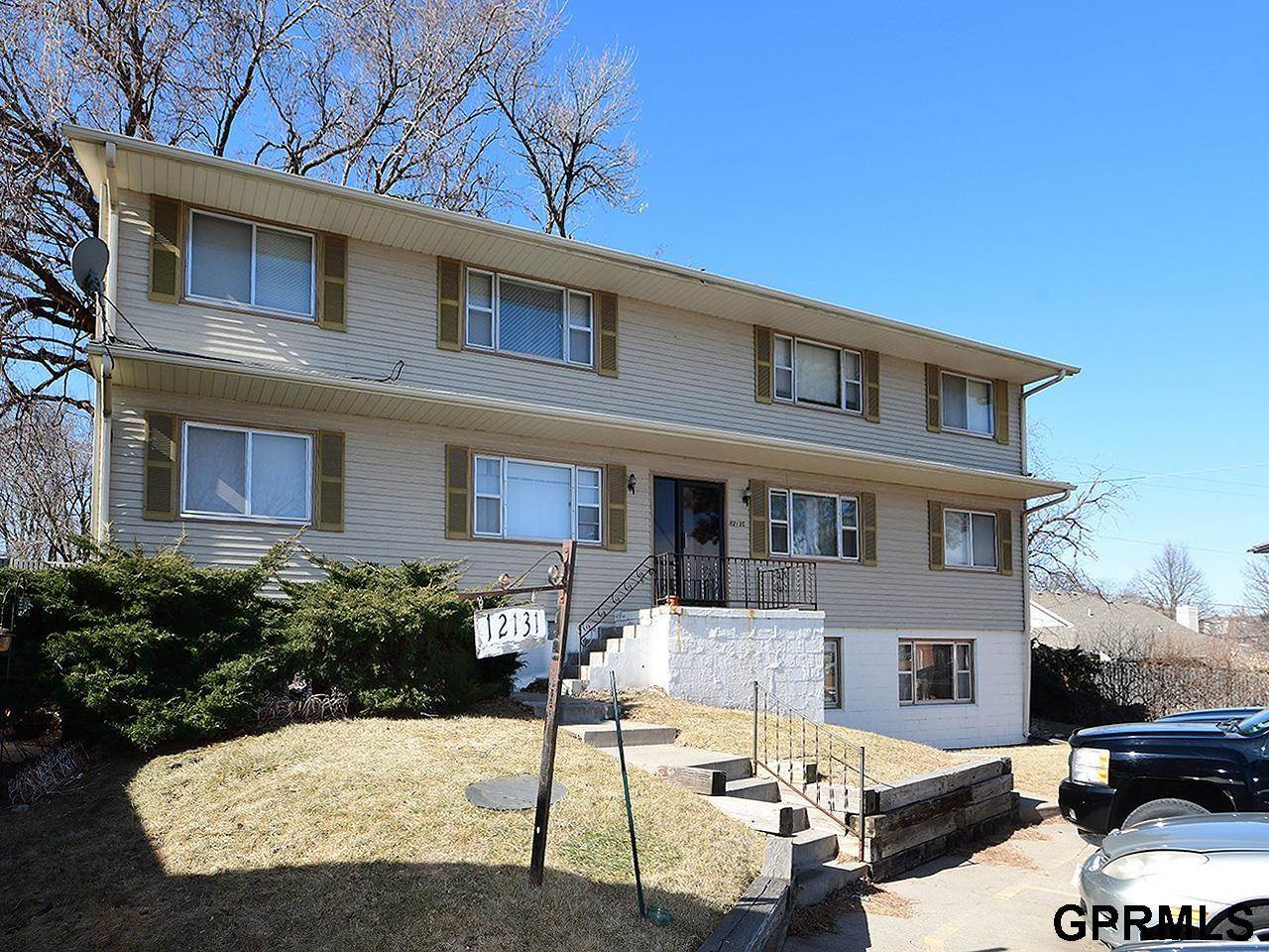 12135 Lisa Circle, Omaha, NE 68137