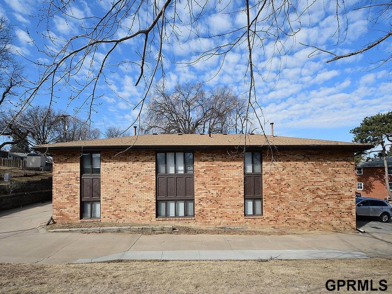 12135 Lisa Circle, Omaha, NE 68137