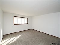 12135 Lisa Circle, Omaha, NE 68137