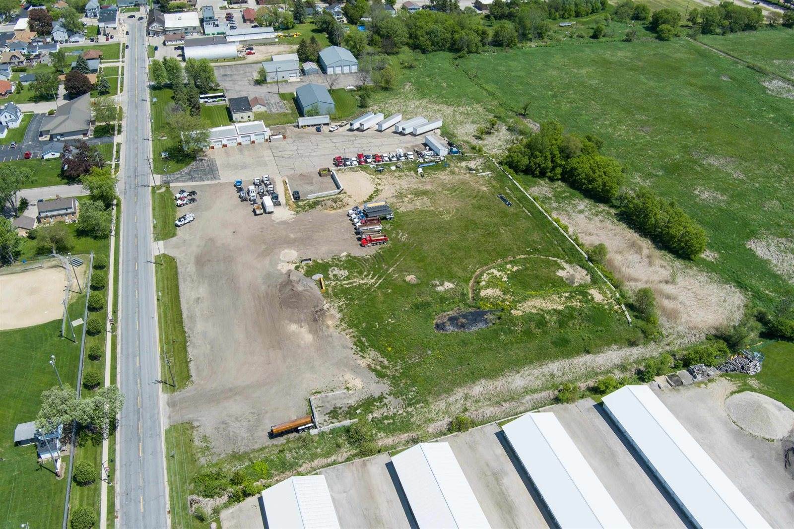 215 Deerfield, Marshall, WI 53559