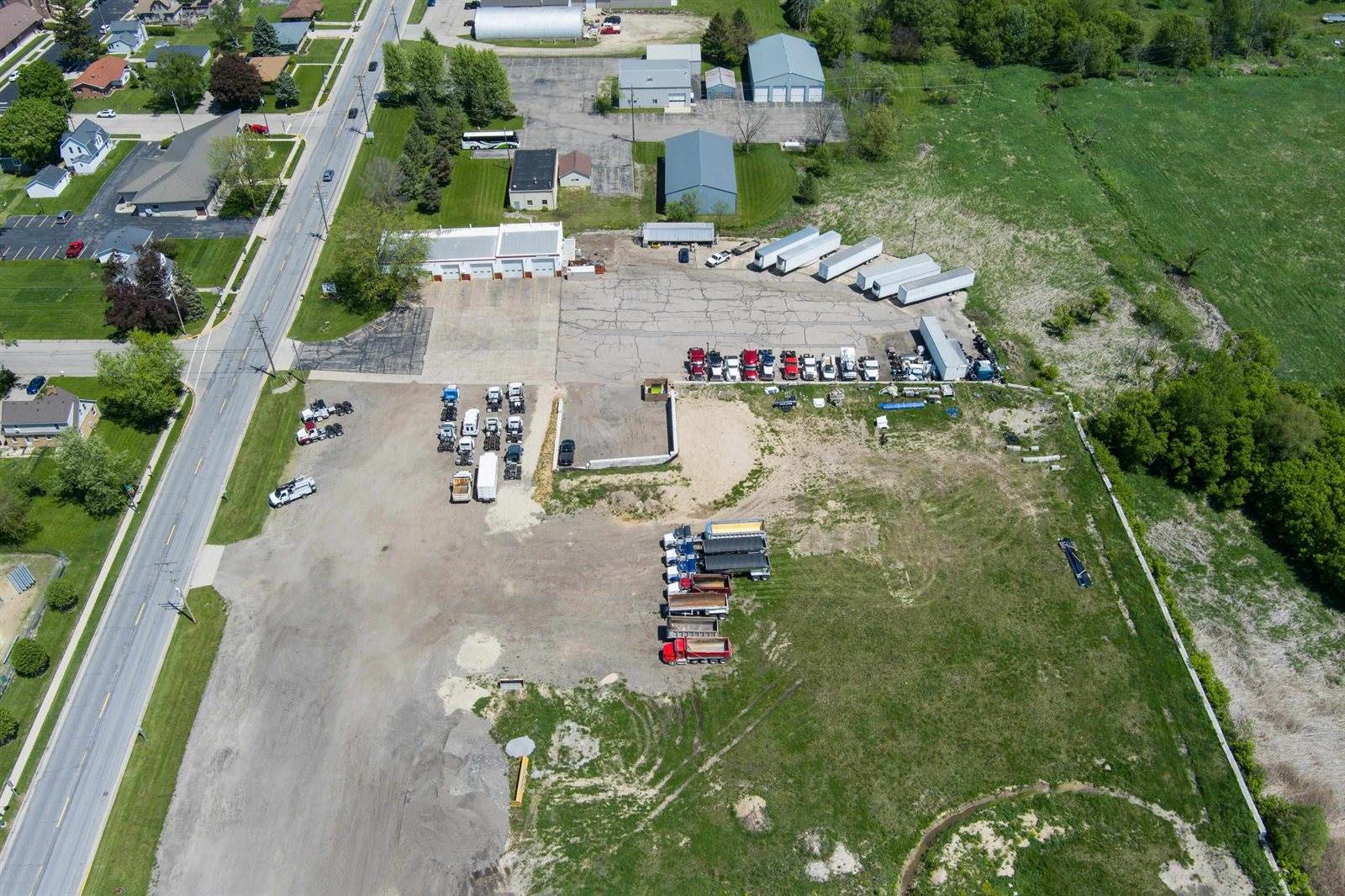 215 Deerfield, Marshall, WI 53559