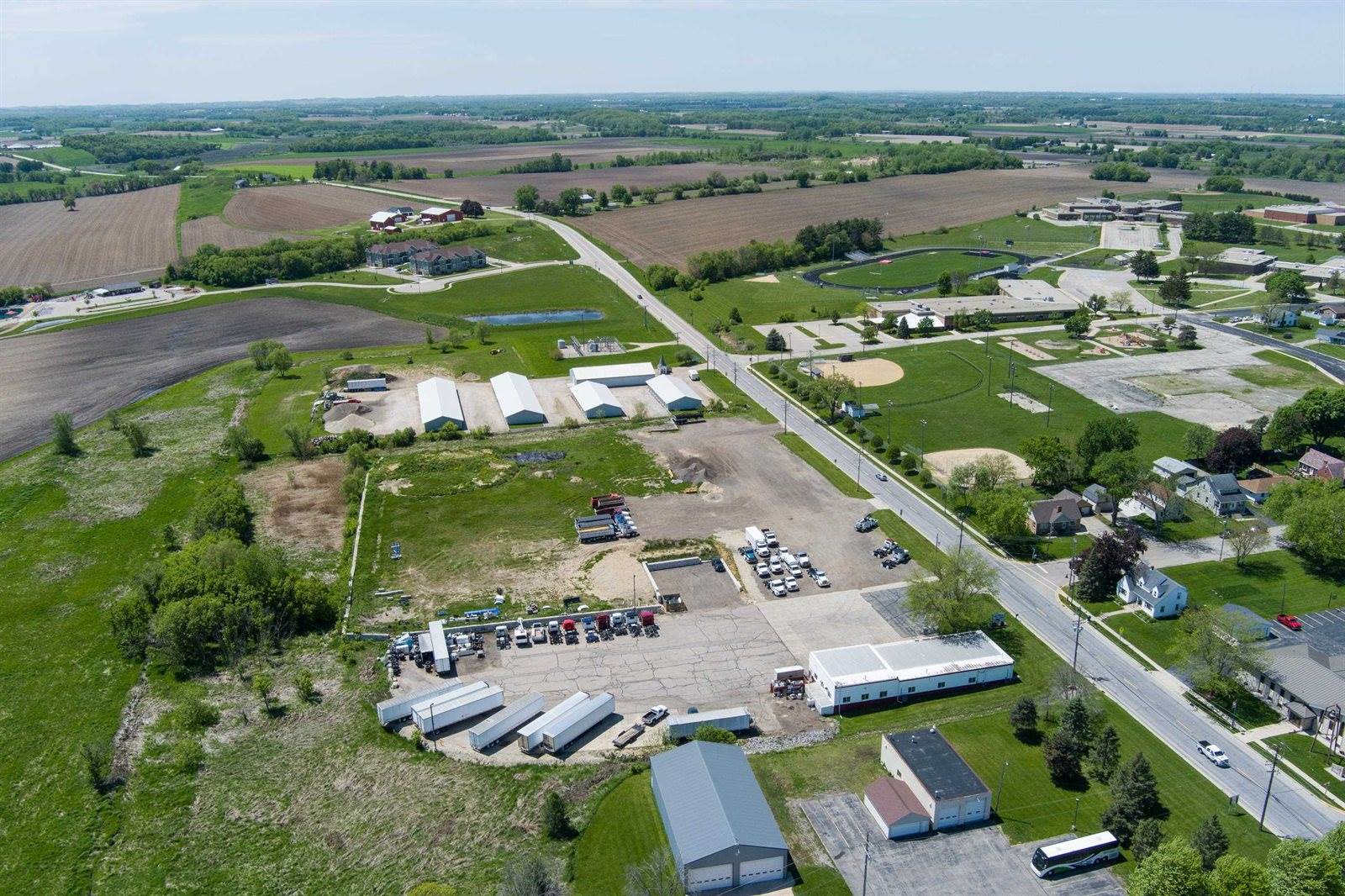 215 Deerfield, Marshall, WI 53559