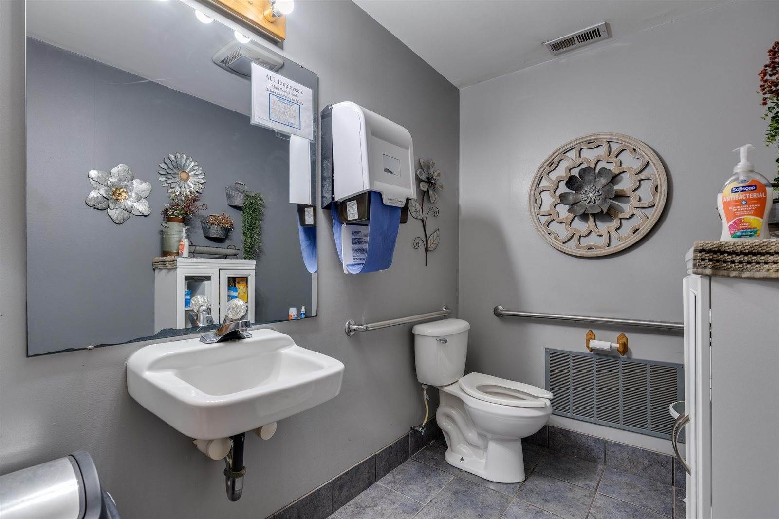 215 Deerfield, Marshall, WI 53559