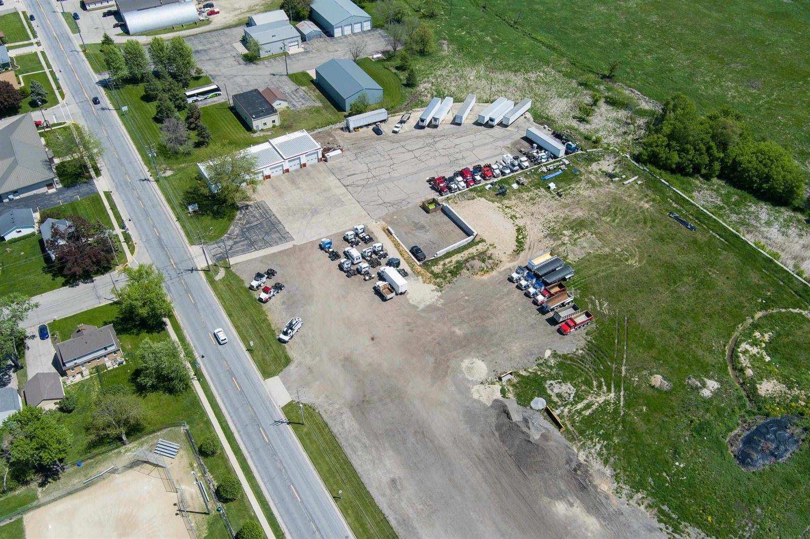 215 Deerfield, Marshall, WI 53559