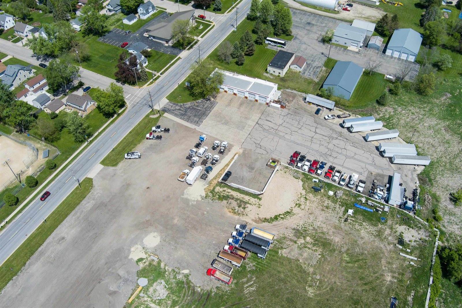 215 Deerfield, Marshall, WI 53559