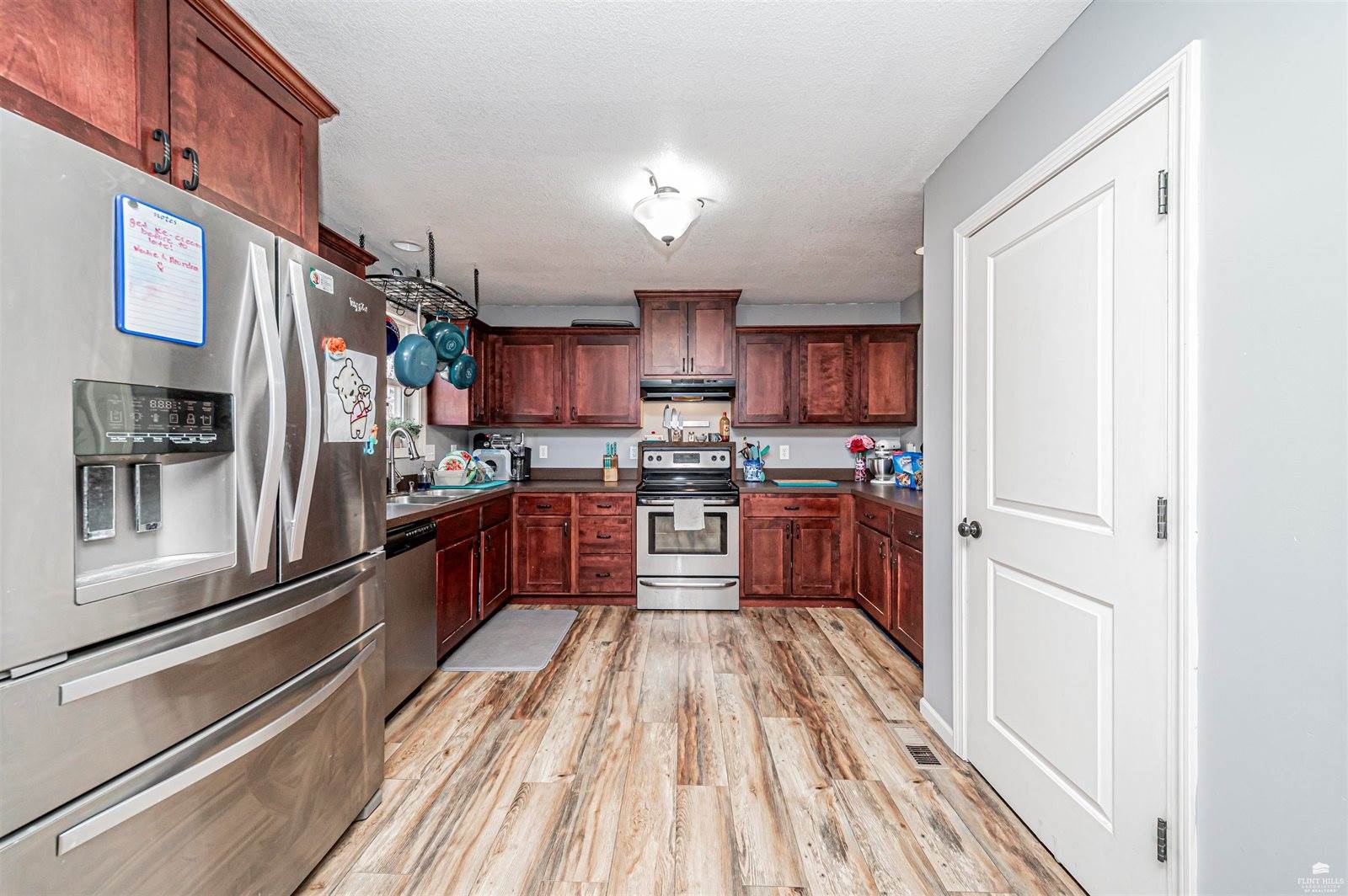 2448 Fox Sparrow, Junction City, KS 66441