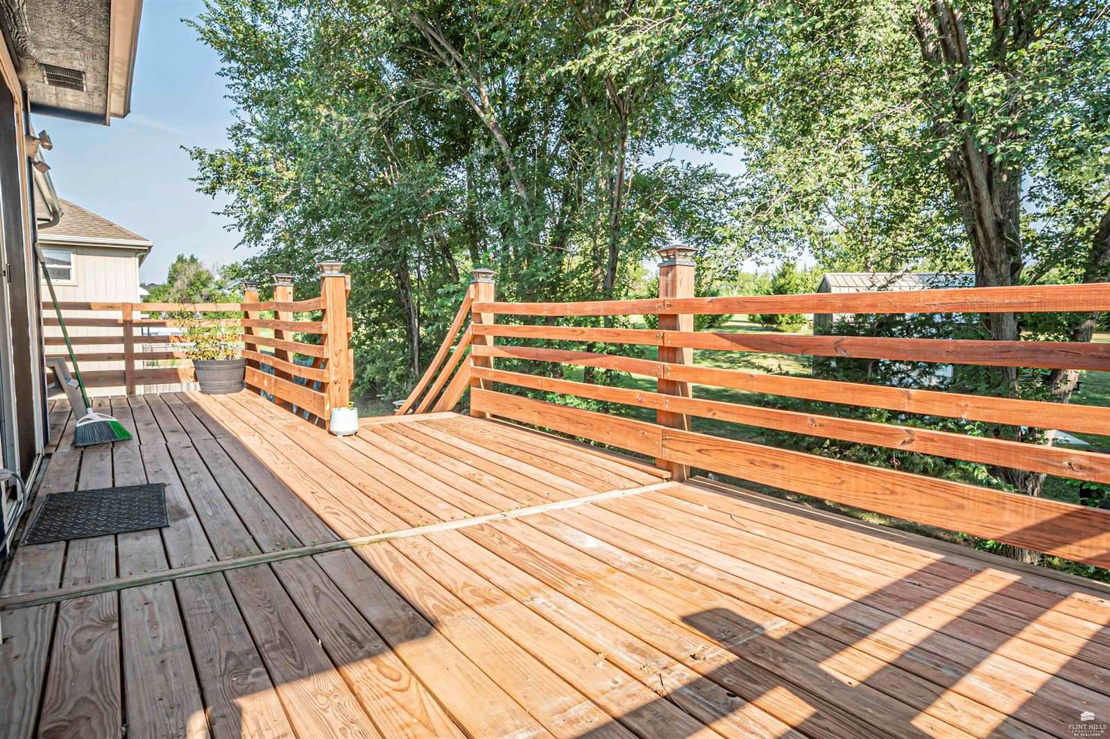 2448 Fox Sparrow, Junction City, KS 66441