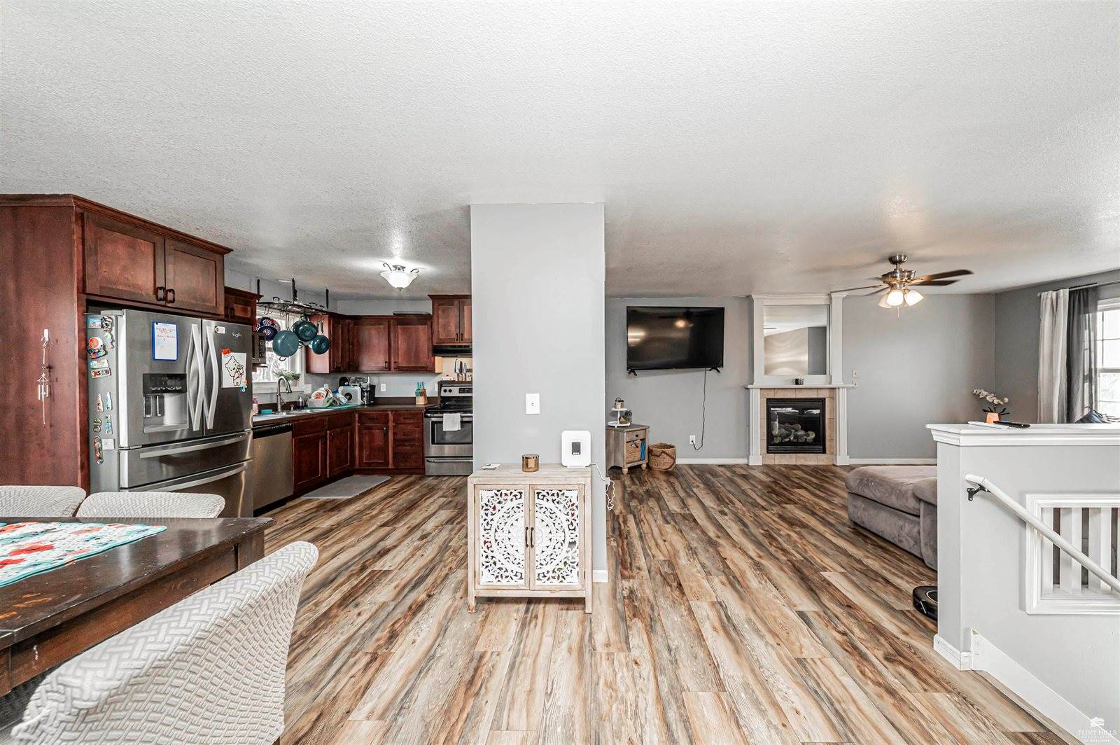 2448 Fox Sparrow, Junction City, KS 66441