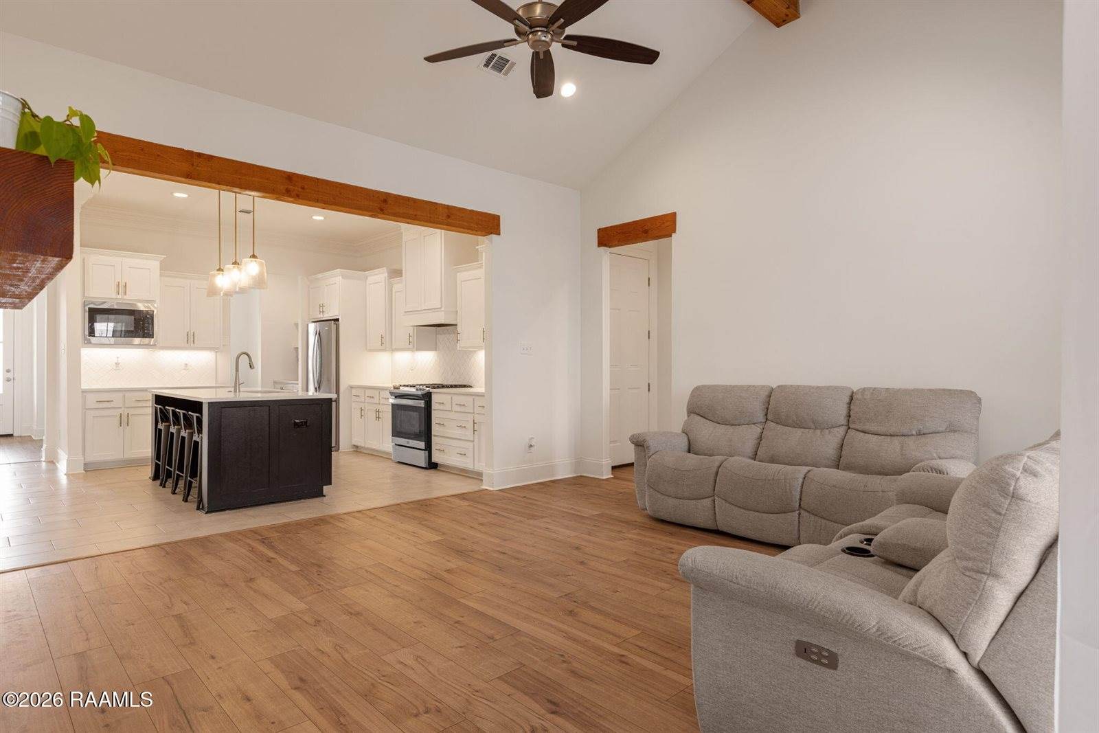 107 Sun Vista Lane, Lafayette, LA 70506