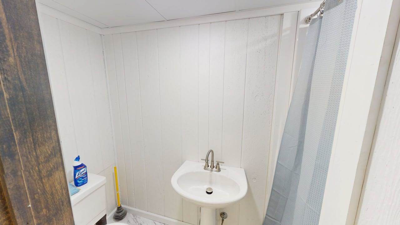 15293 SKyway Drive, Bonner Springs, KS 66012