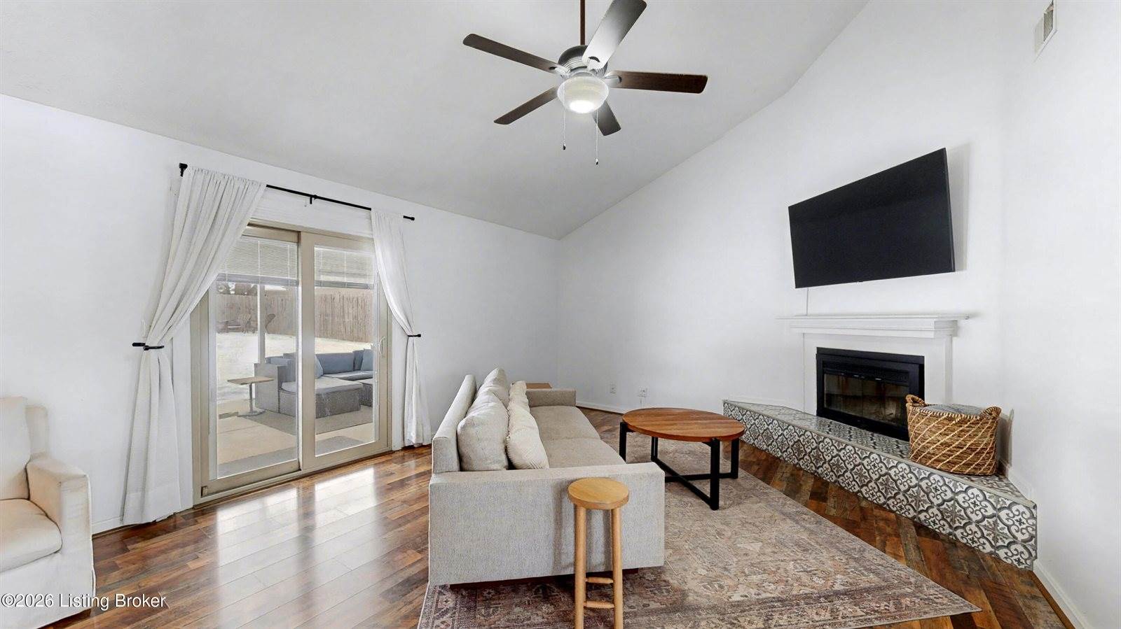 3614 Sudbury Ln, Louisville, KY 40220