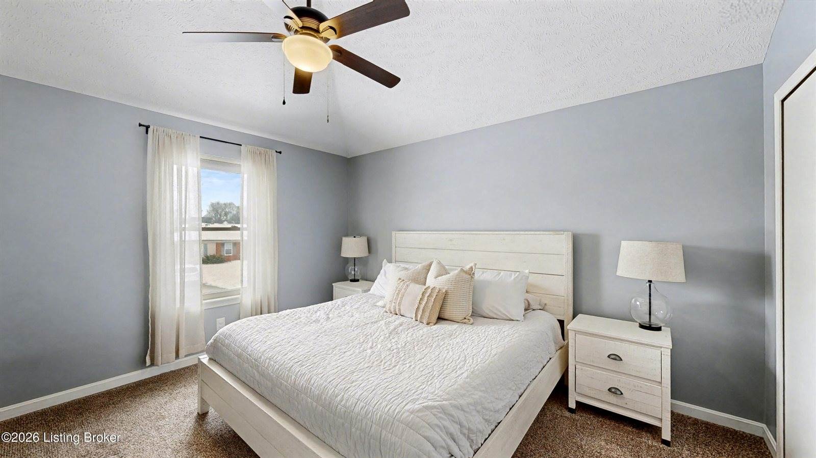 3614 Sudbury Ln, Louisville, KY 40220