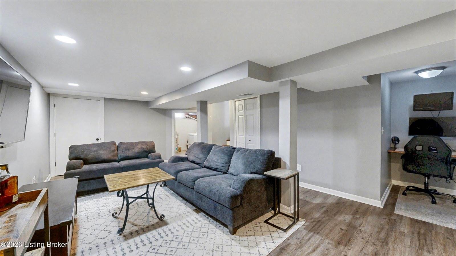 3614 Sudbury Ln, Louisville, KY 40220