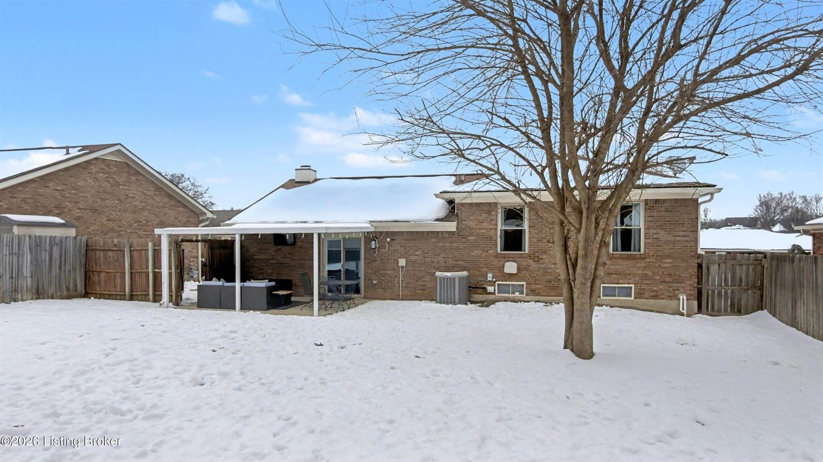 3614 Sudbury Ln, Louisville, KY 40220