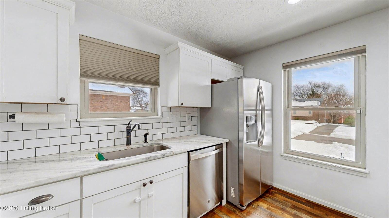 3614 Sudbury Ln, Louisville, KY 40220