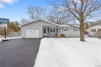 408 Stillwell Circle, DeWitt, NY 13057