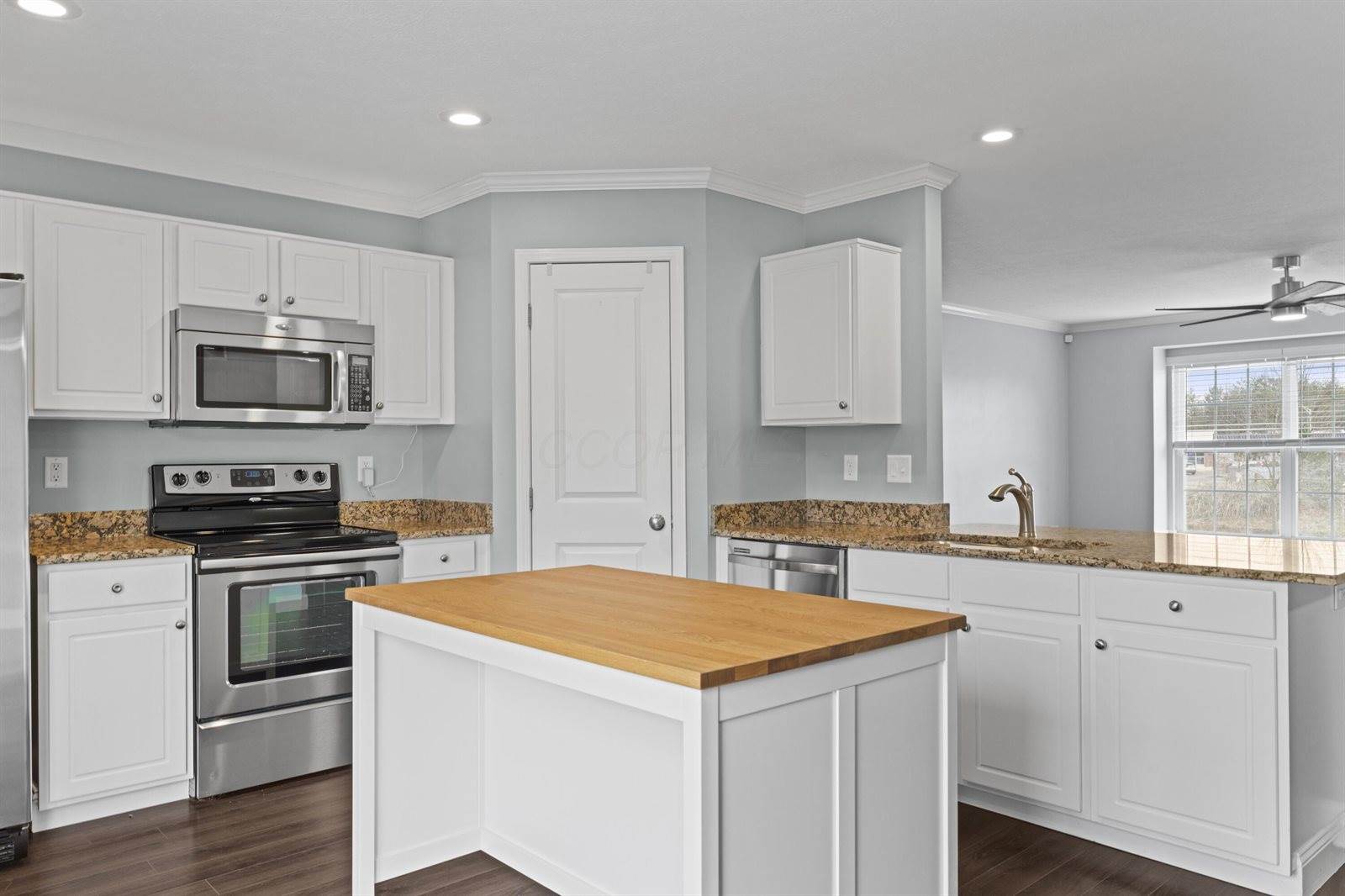 5328 Rustic Falls Drive, Dublin, OH 43016