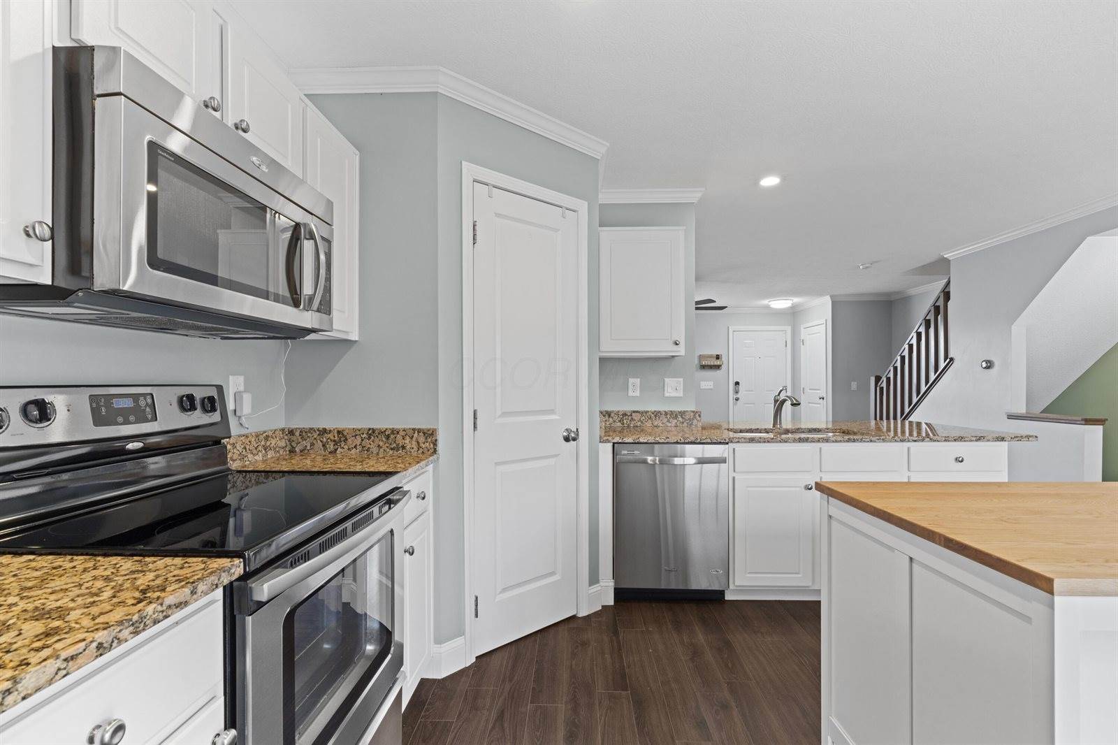 5328 Rustic Falls Drive, Dublin, OH 43016