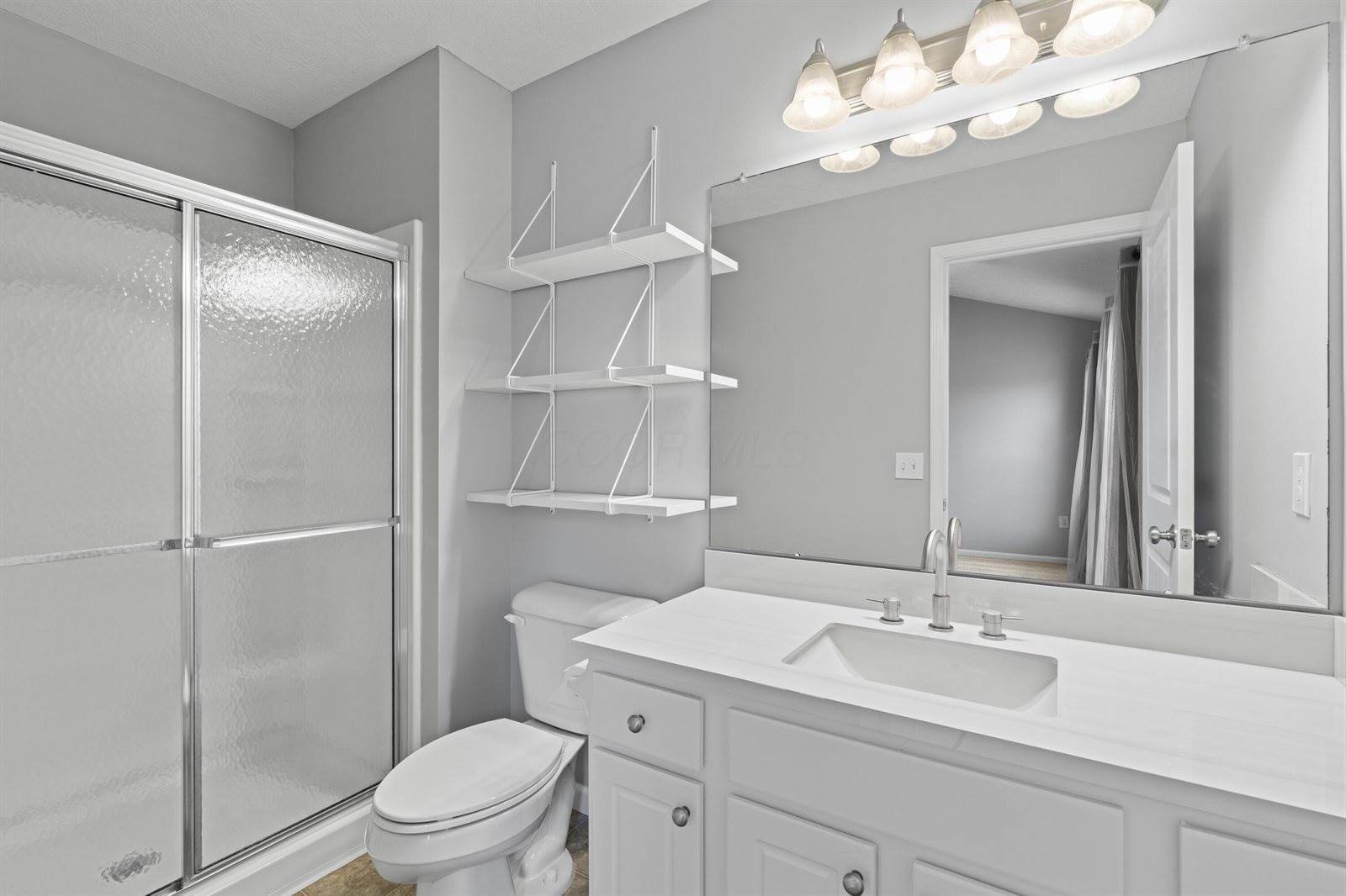 5328 Rustic Falls Drive, Dublin, OH 43016