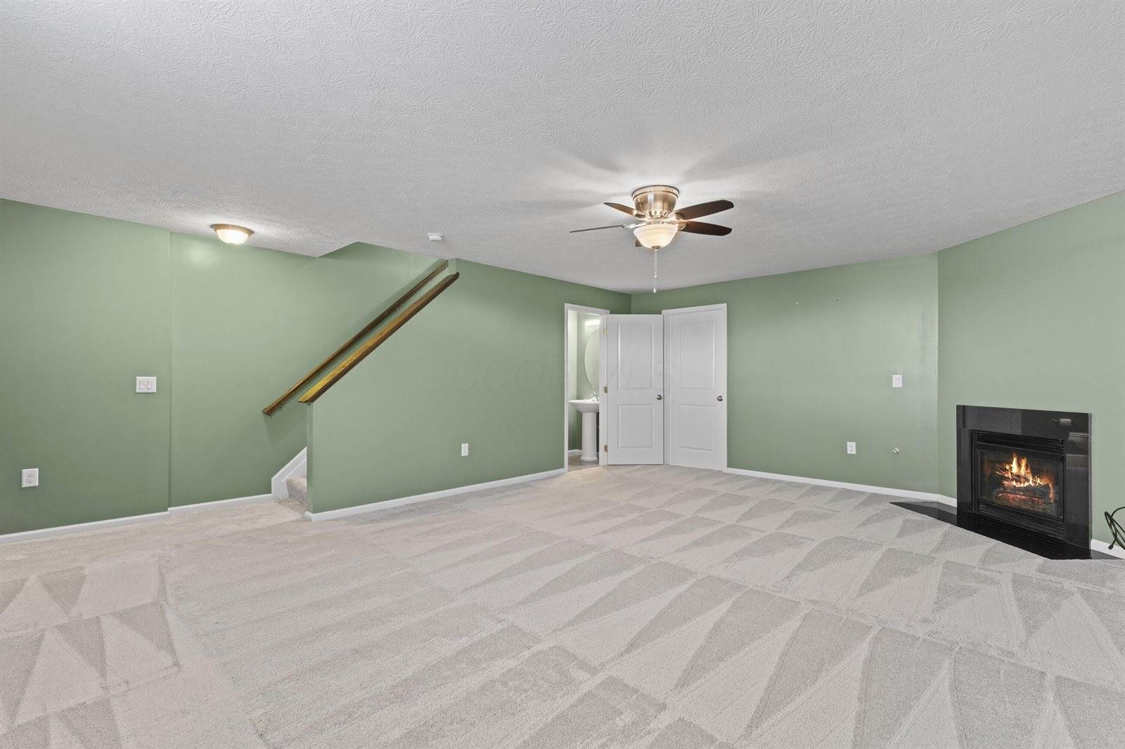 5328 Rustic Falls Drive, Dublin, OH 43016