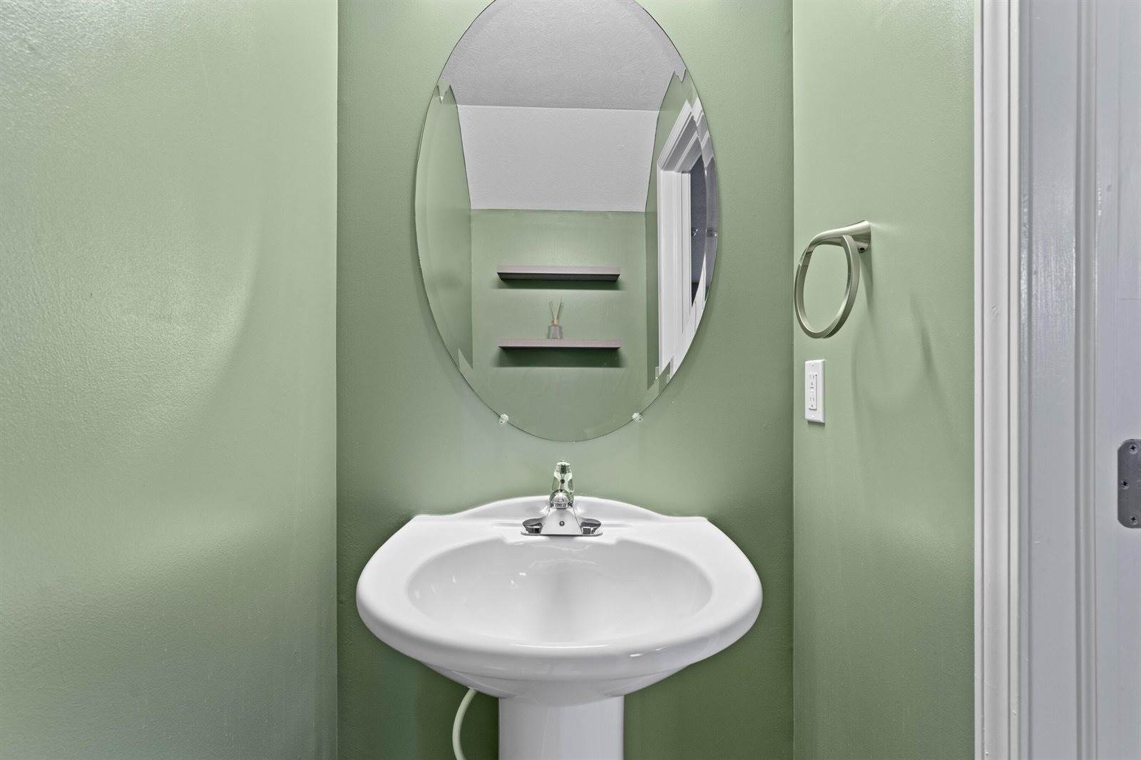 5328 Rustic Falls Drive, Dublin, OH 43016