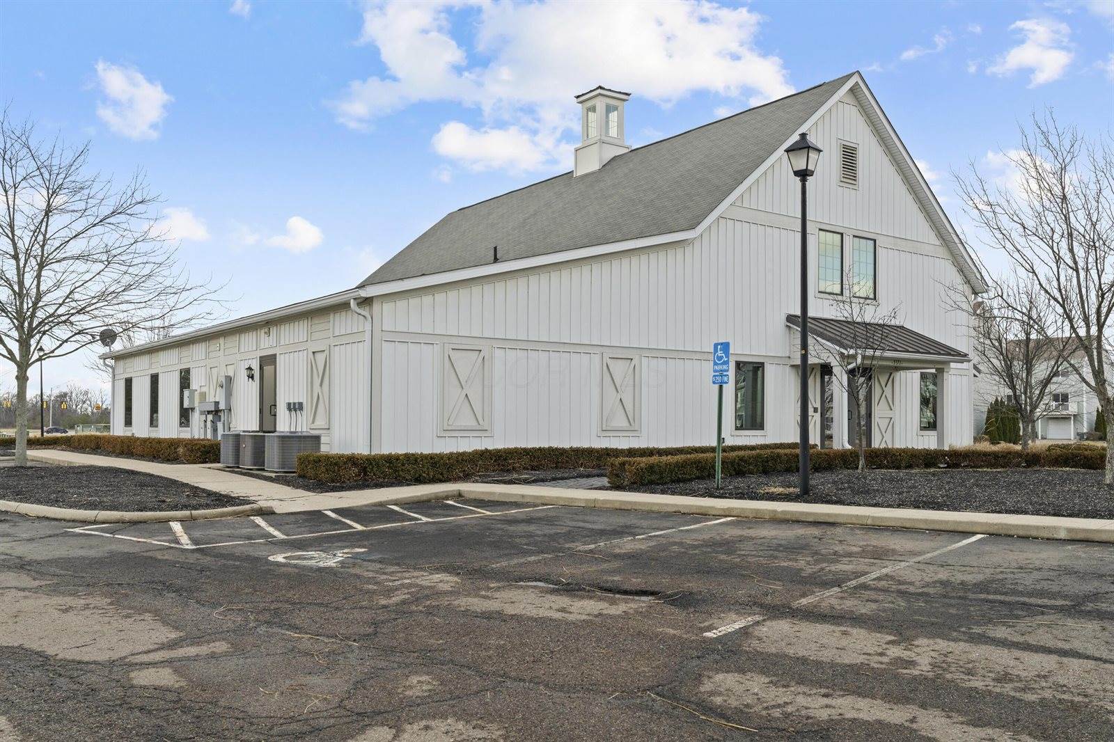 5328 Rustic Falls Drive, Dublin, OH 43016