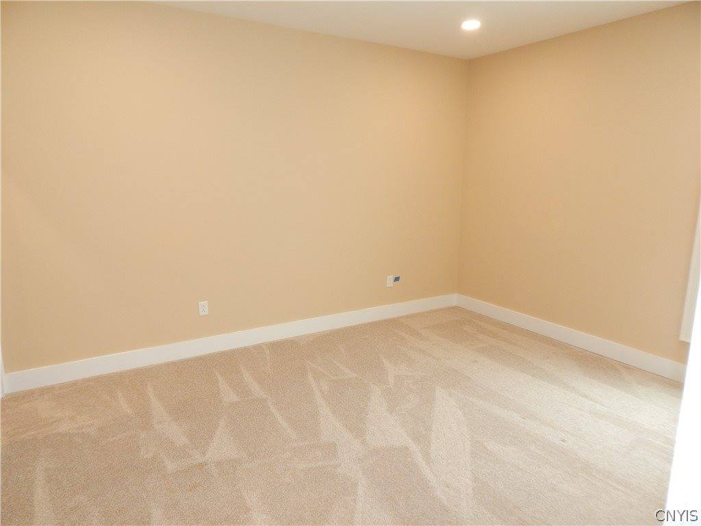 302 Bunker Hill, Syracuse, NY 13207