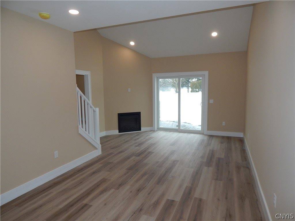 302 Bunker Hill, Syracuse, NY 13207