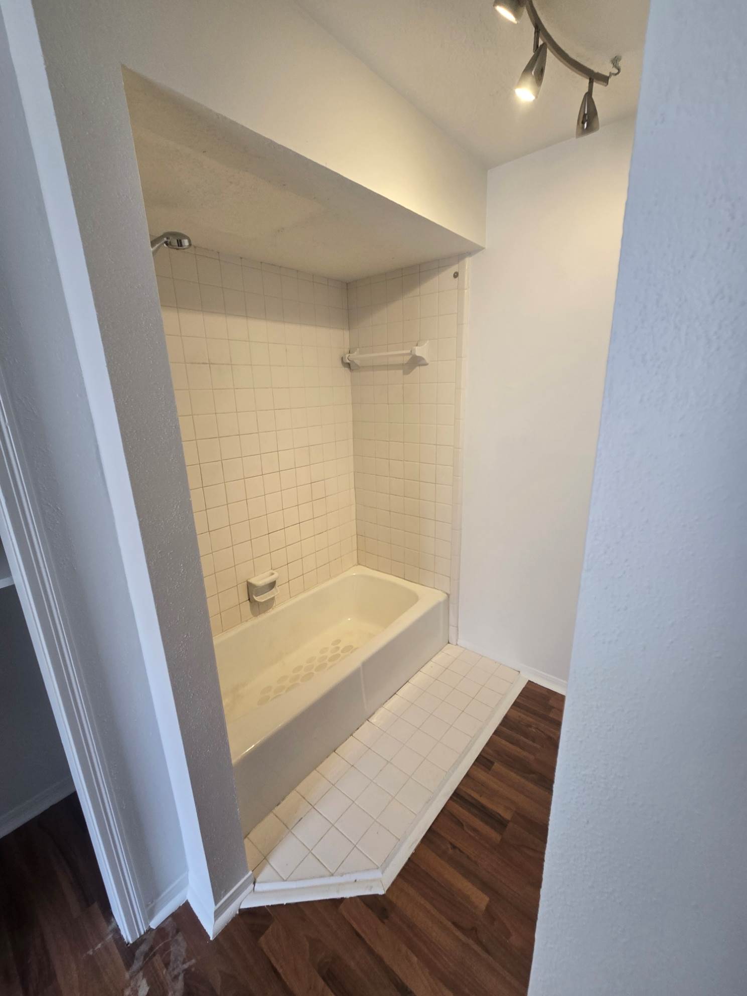 1746 Cloister Dr, Crosby, TX 77532