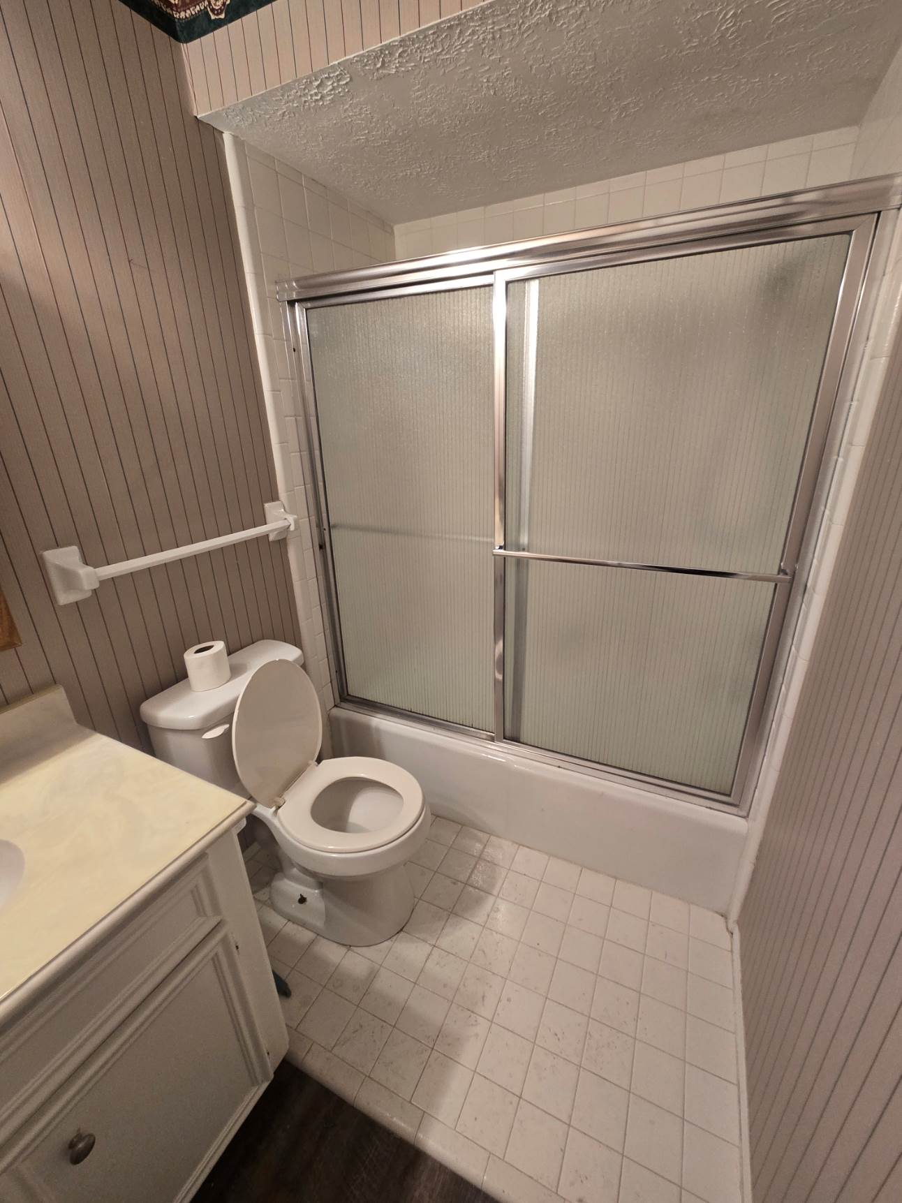 1746 Cloister Dr, Crosby, TX 77532