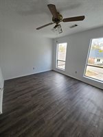 1746 Cloister Dr, Crosby, TX 77532