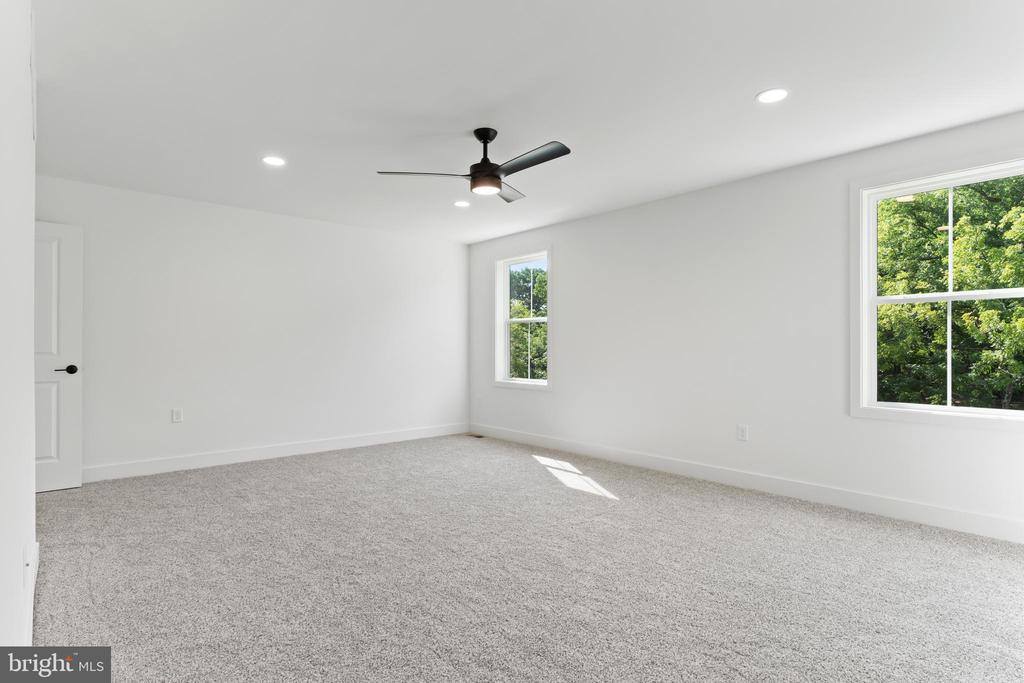 124 Jennifer Circle, Harrisburg, PA 17112