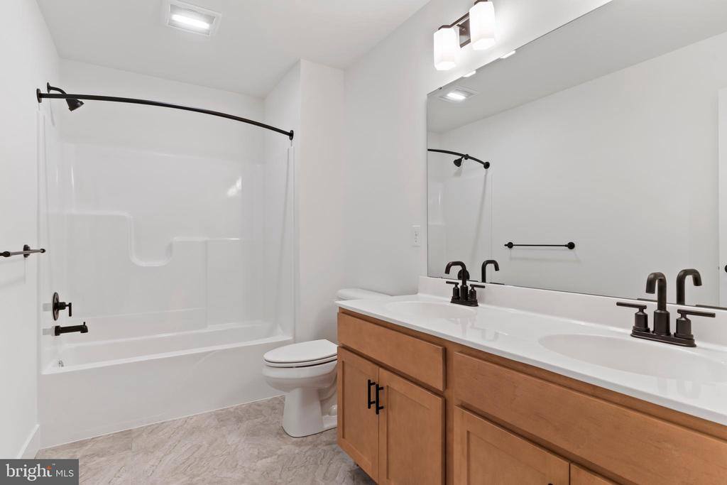 124 Jennifer Circle, Harrisburg, PA 17112