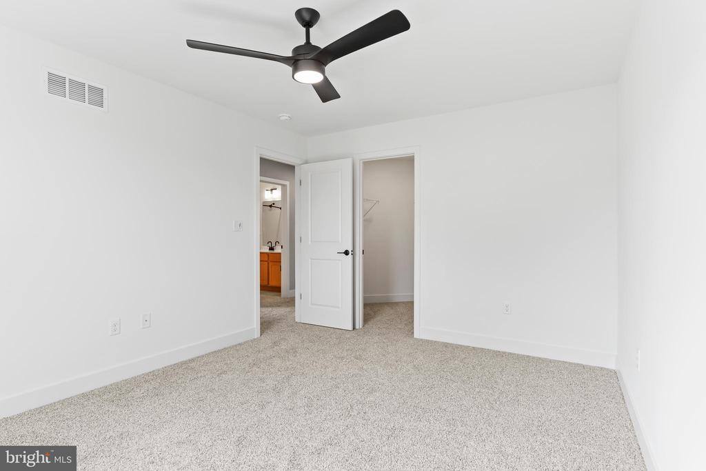124 Jennifer Circle, Harrisburg, PA 17112