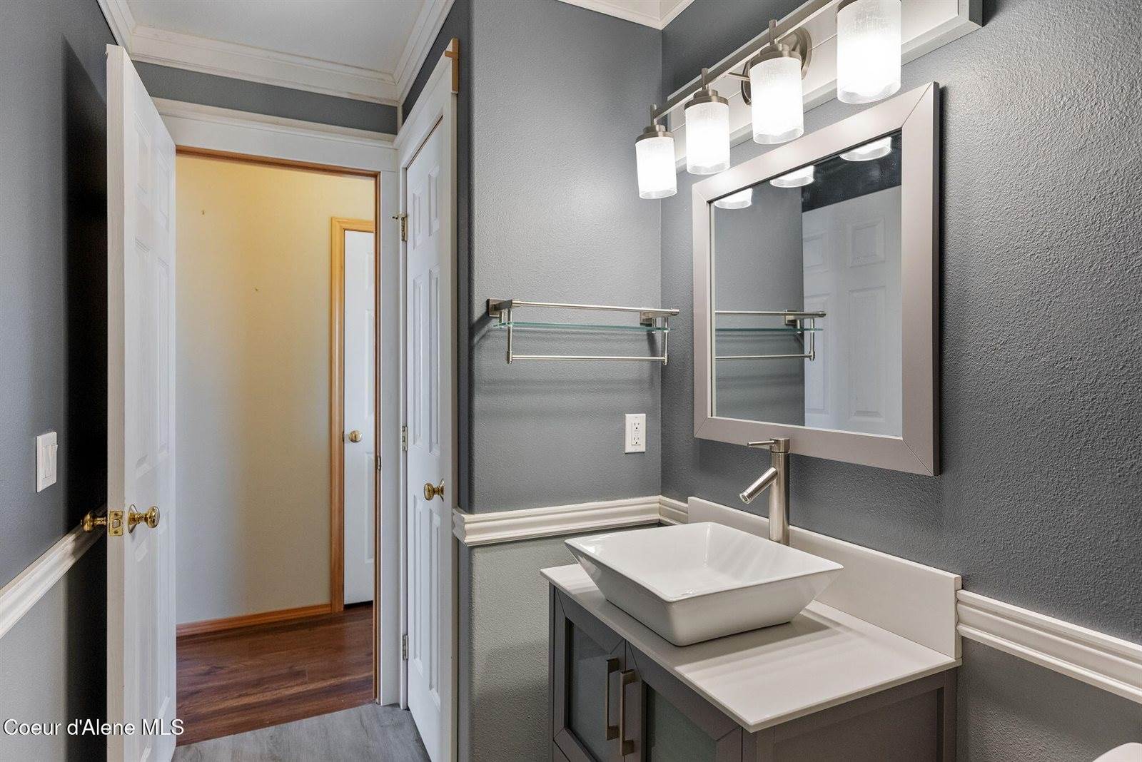 2996 East Briar Ct, Athol, ID 83801