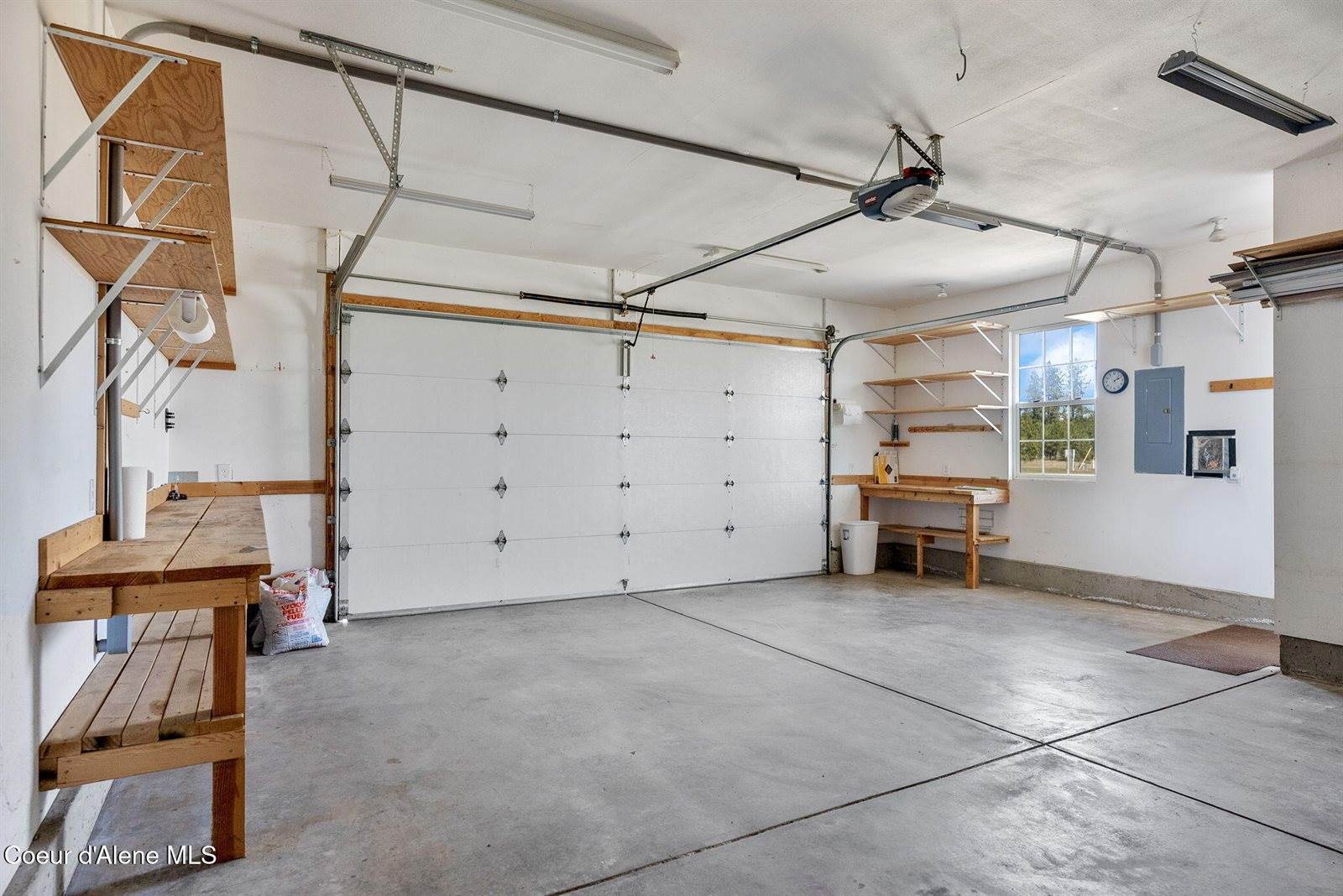 2996 East Briar Ct, Athol, ID 83801