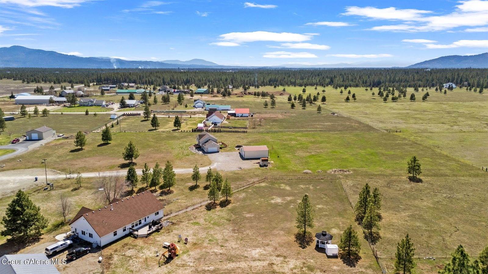 2996 East Briar Ct, Athol, ID 83801