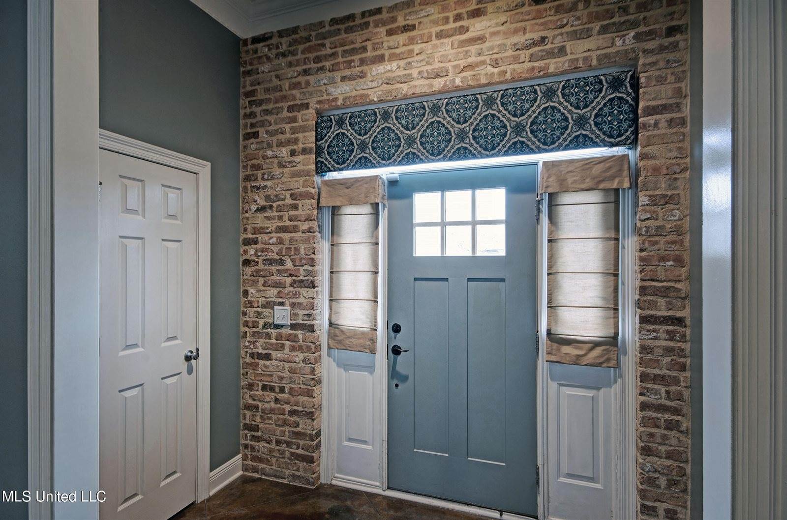 623 Summer Place, Flowood, MS 39232