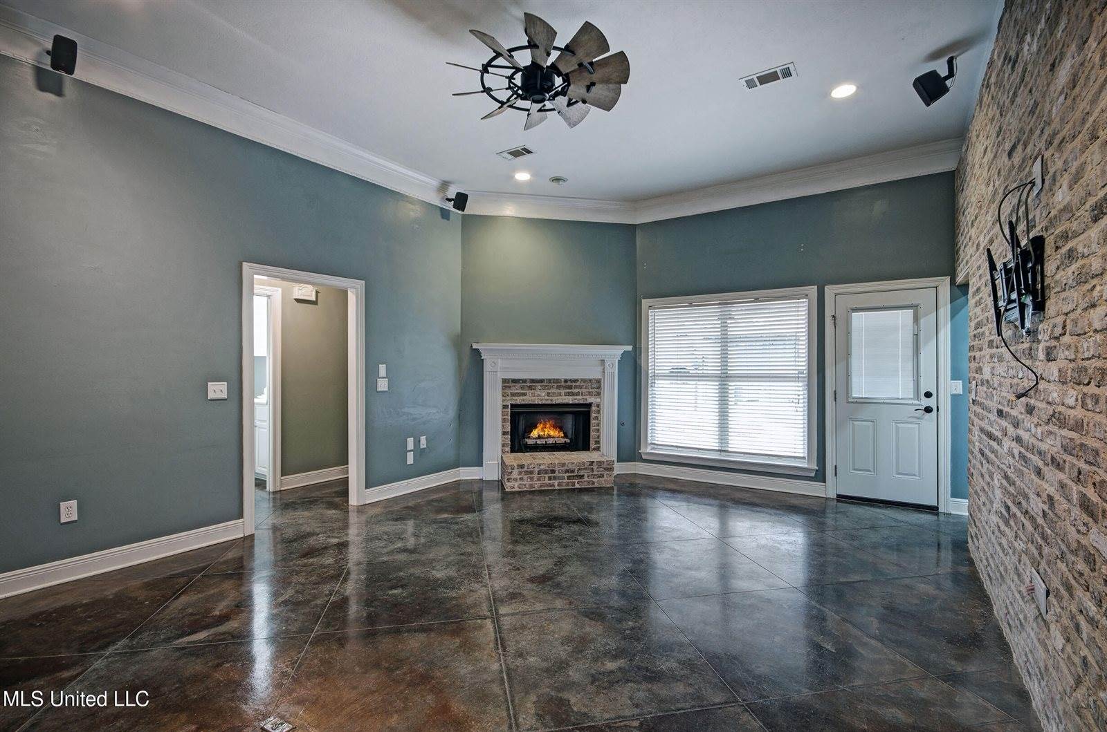 623 Summer Place, Flowood, MS 39232