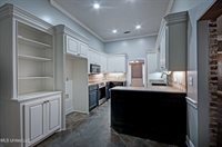 623 Summer Place, Flowood, MS 39232