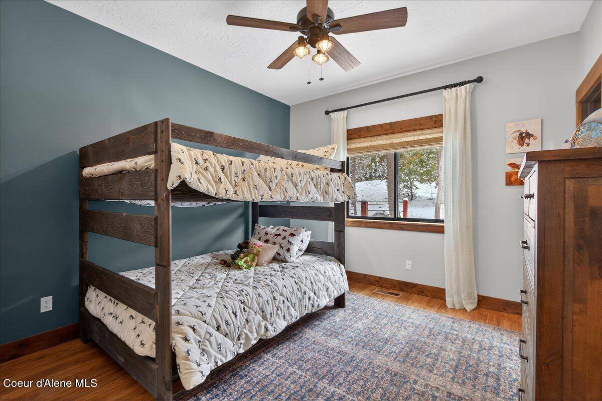 505 Chippewa Trl, Sagle, ID 83860