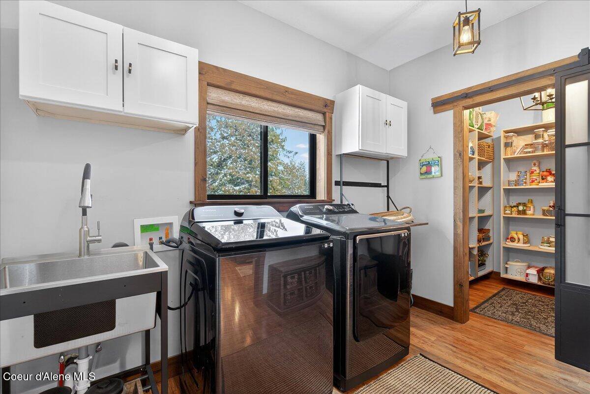 505 Chippewa Trl, Sagle, ID 83860