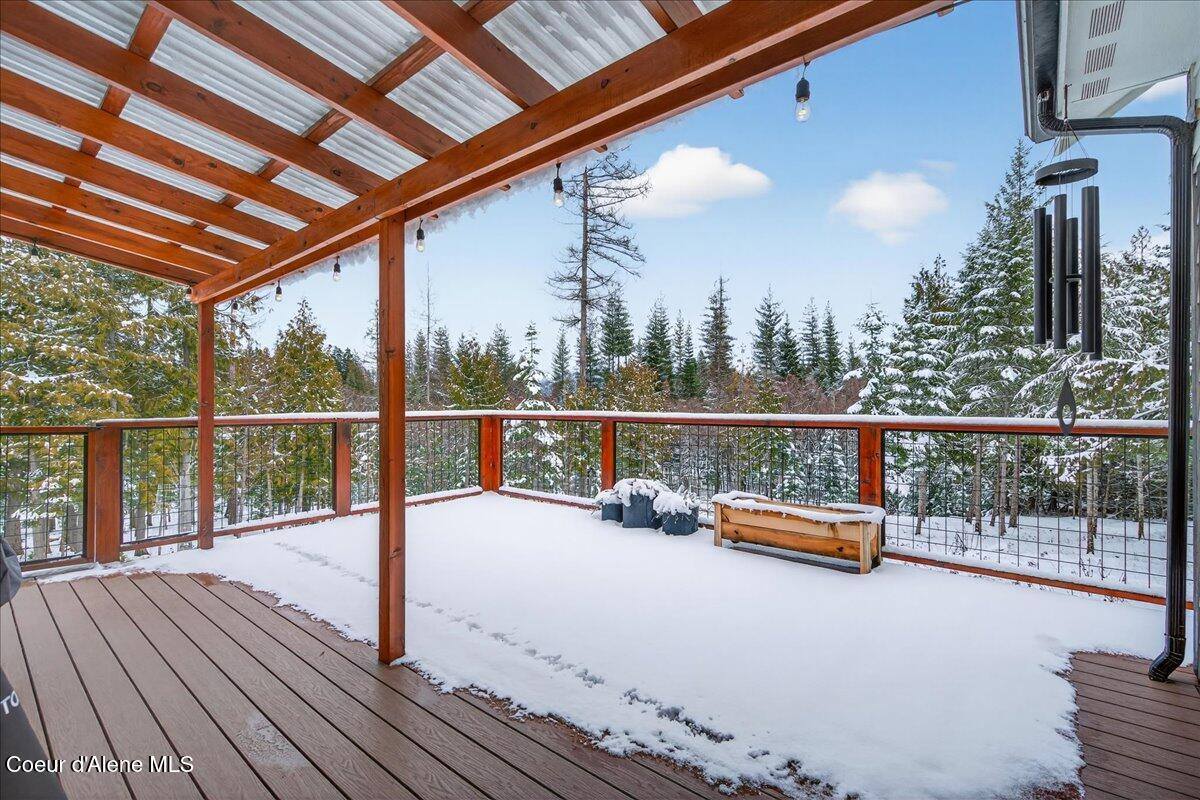 505 Chippewa Trl, Sagle, ID 83860