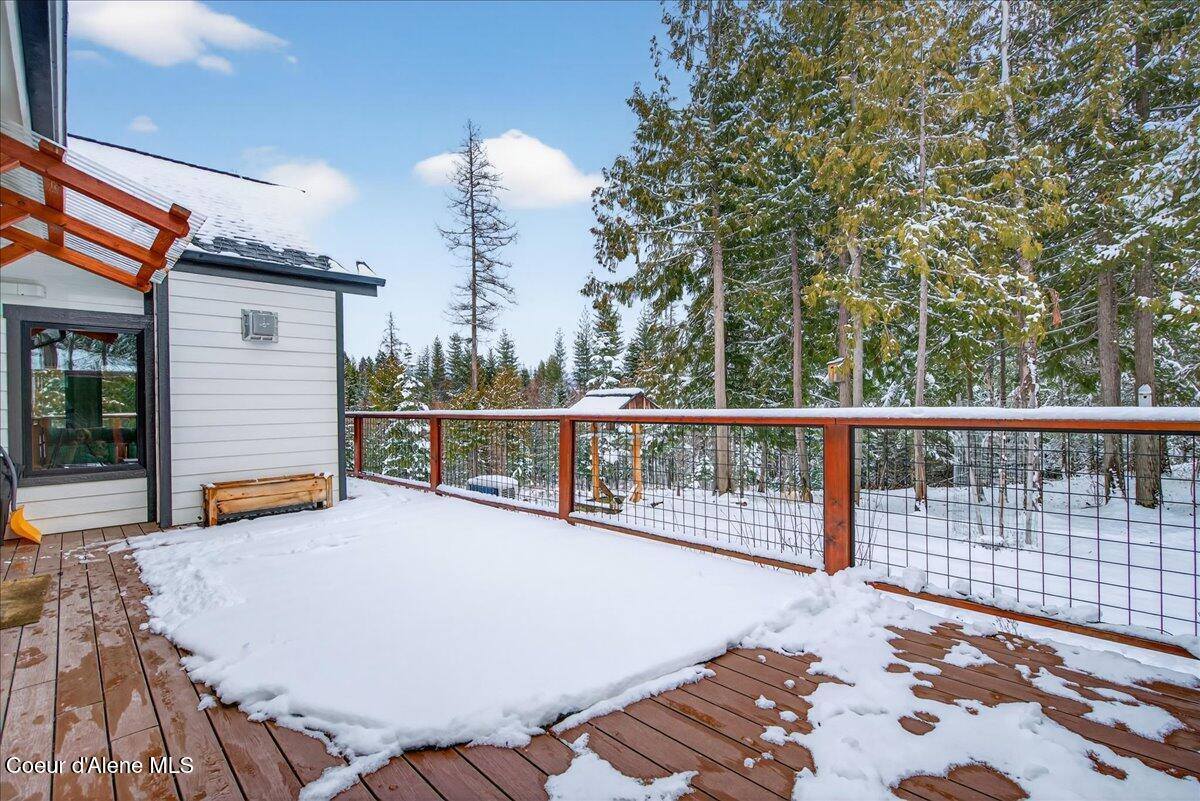 505 Chippewa Trl, Sagle, ID 83860